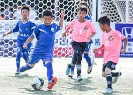 马卡：巴萨的替补席非常豪华，主力与替补之间的界限愈发模糊