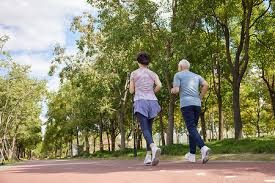 单核逼出最强梅西!极致2秒操作 697球反超C罗创纪录