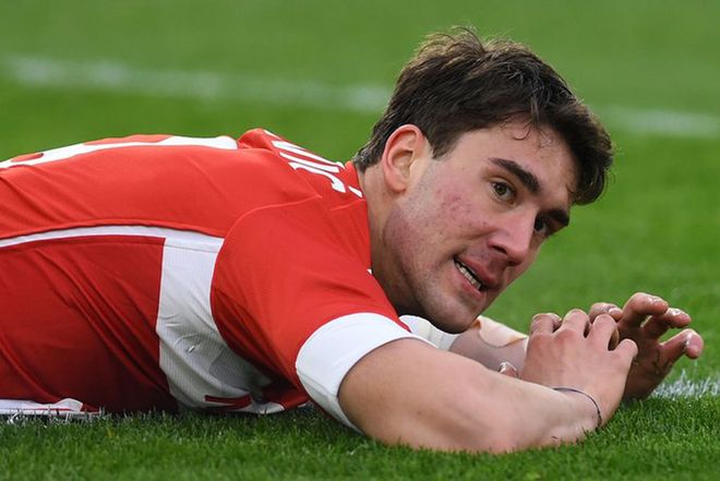 了极强的进 了极强的进