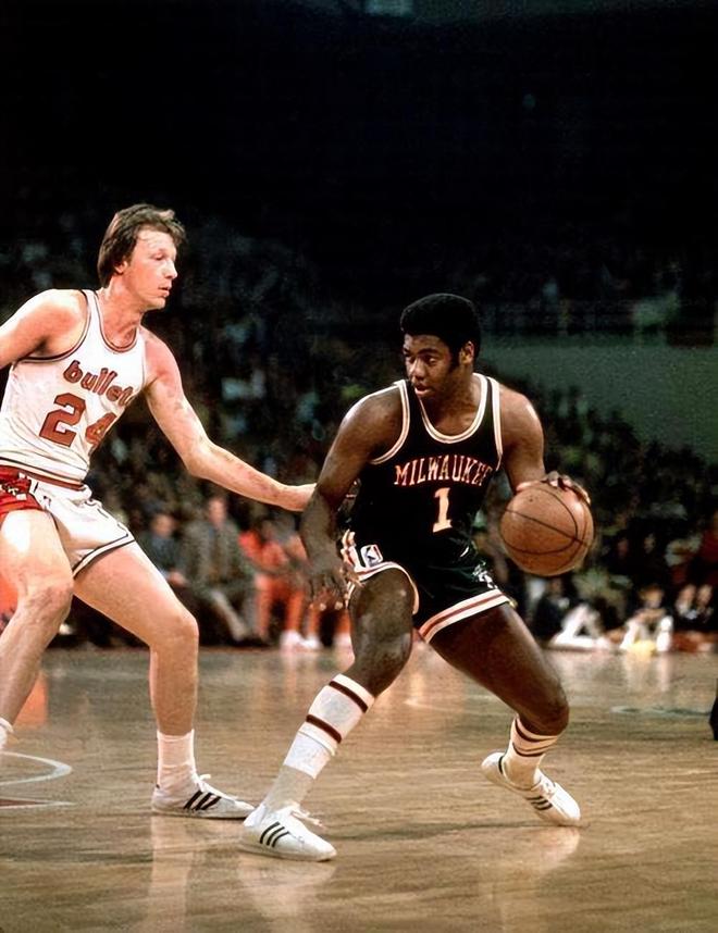 这位年轻的 这位年轻的